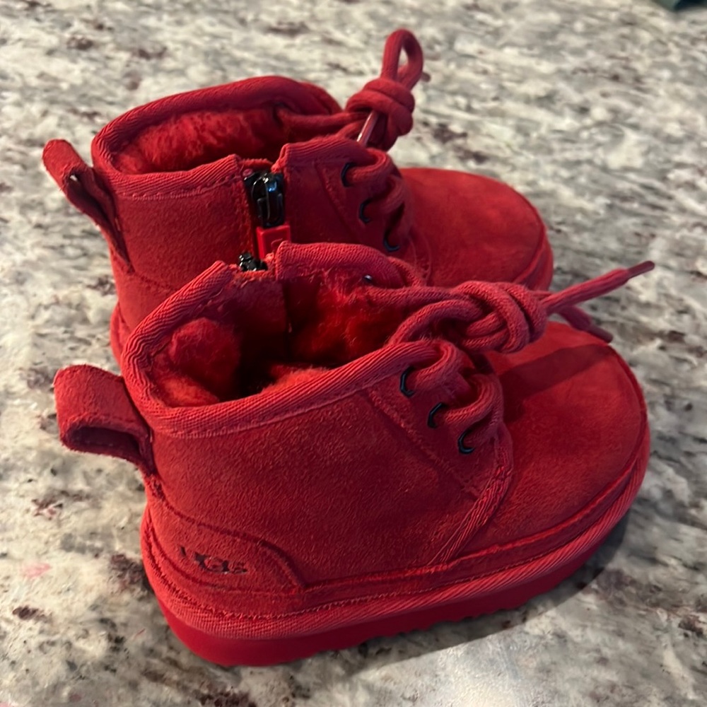 UGGS Toddler size 6